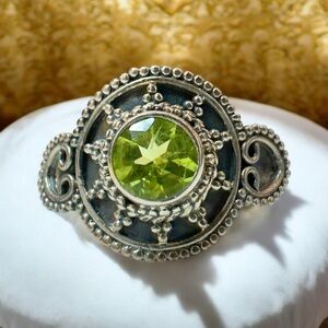 Sterling Silver Peridot Ring (9.5)